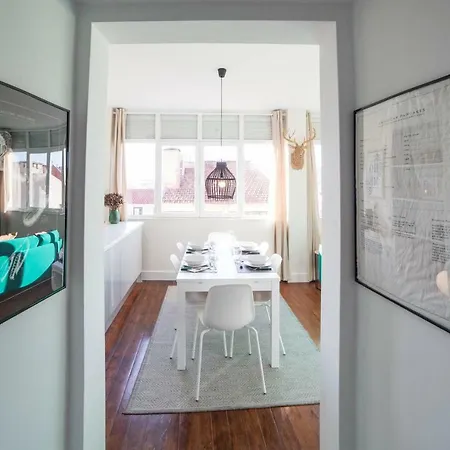 Appartamento Feels Like Santa Catarina Spacious Flat Lisbona